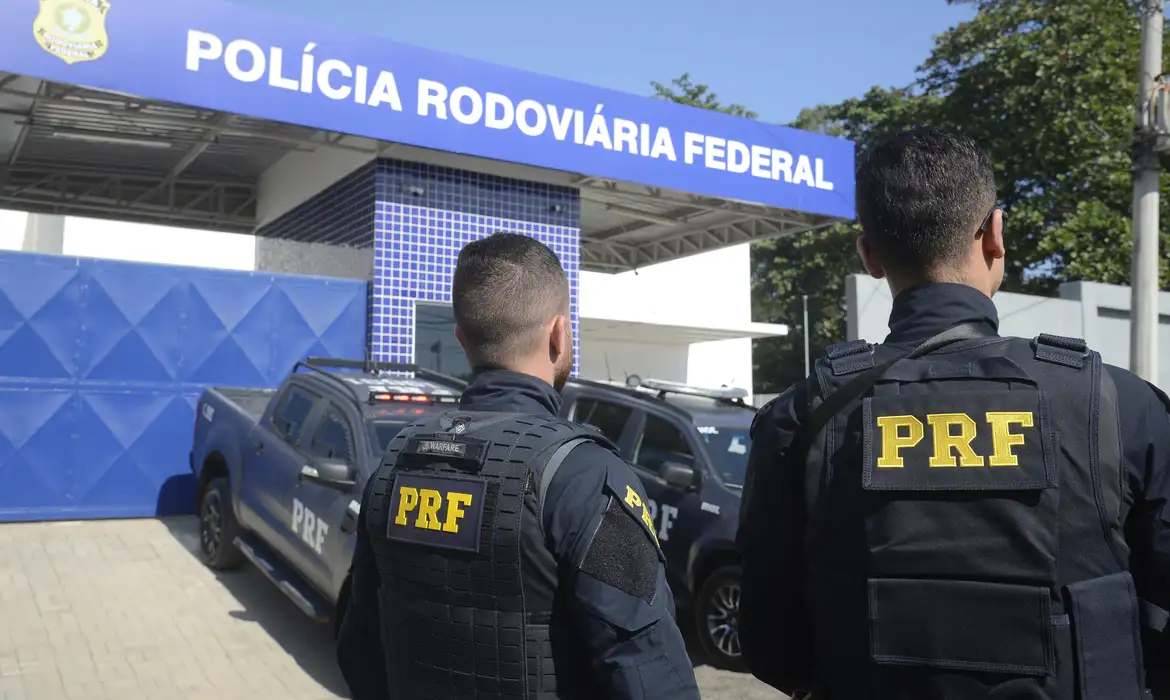 Confronto entre PRF e suspeitos de integrar milícia deixa seis feridos -  (crédito: EBC)