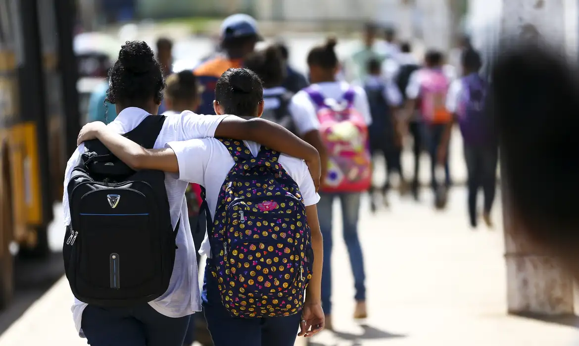 Casamento de meninas de até 17 anos de idade diminui 65% em uma década -  (crédito: EBC)