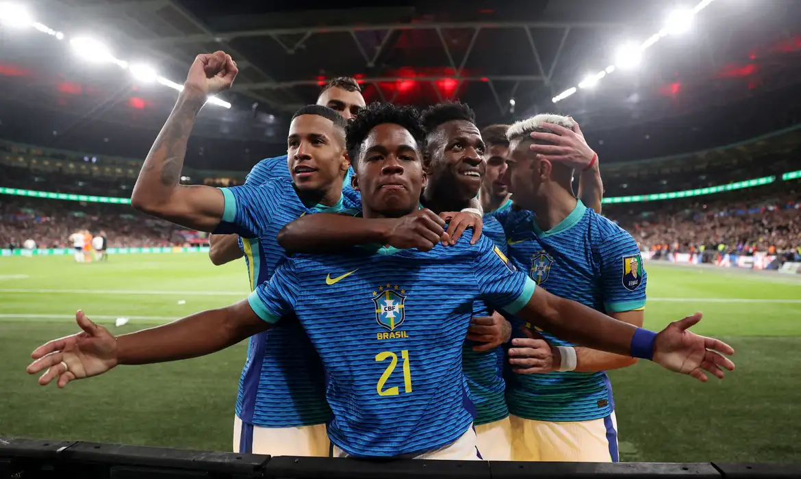 Brasil vence Inglaterra por 1x0 na estreia de Dorival Júnior -  (crédito: EBC)