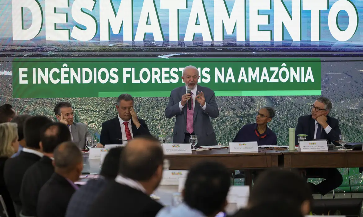 Amazônia terá R$ 730 milhões para combate a incêndios e desmatamento -  (crédito: EBC)