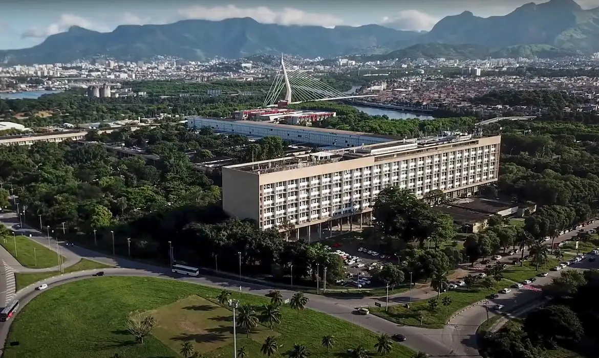 Aos 150 anos, Escola Politécnica da UFRJ vira patrimônio do Rio -  (crédito: EBC)