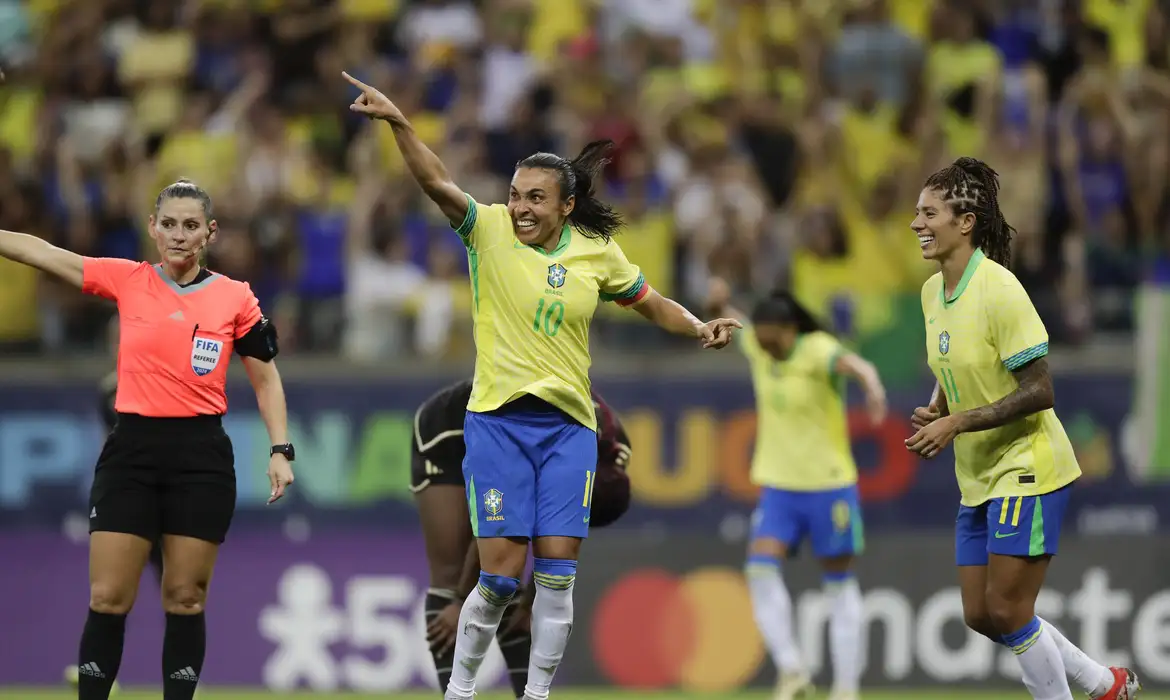 Renovada, seleção feminina goleia Jamaica na Arena Pernambuco -  (crédito: EBC)