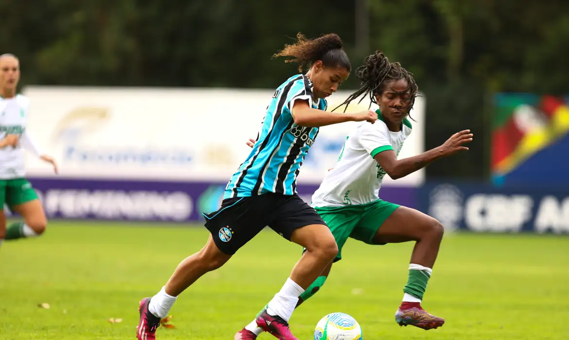 Brasileiro Feminino: Grêmio e América-MG ficam no 1 a 1 em jogo adiado -  (crédito: EBC)