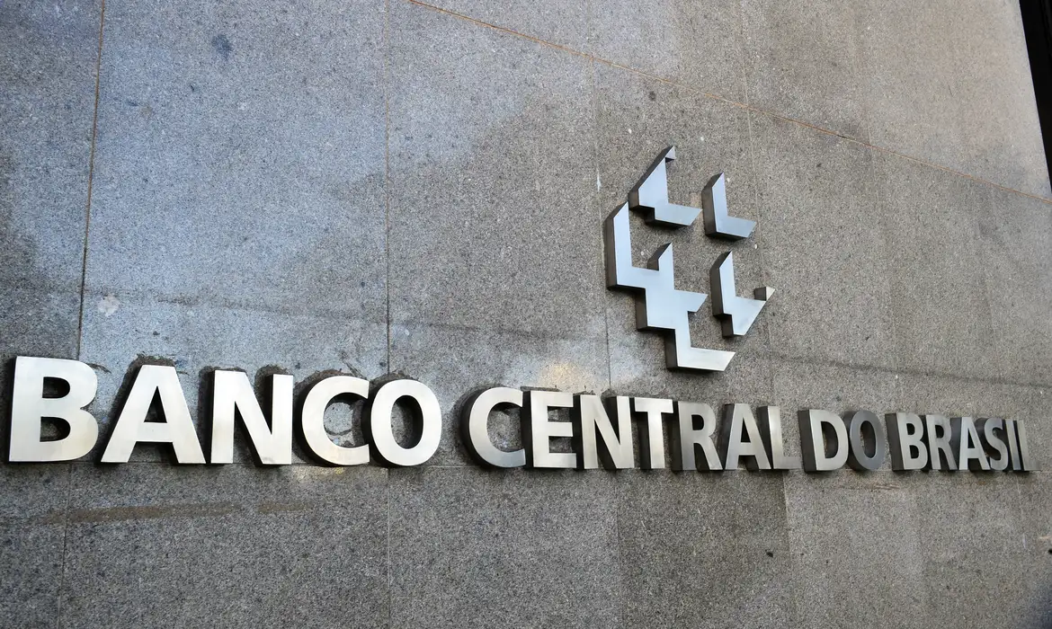 Copom interrompe cortes e mantém juros básicos em 10,5% ao ano -  (crédito: EBC)