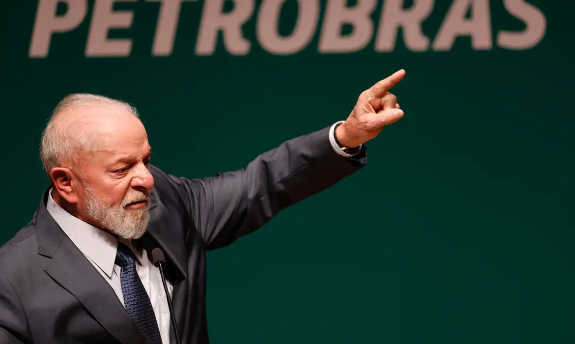 Lula lamenta Eletrobras privada e cobra Vale para reparar tragédias -  (crédito: EBC)