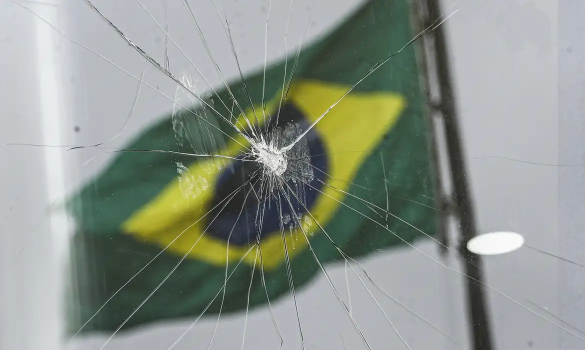 Marcos concorre a um cargo de vereador na cidade de Céu Azul, Paraná. Ele foi preso pela PF nesta tarde em Cascavel, no mesmo estado. -  (crédito: EBC)