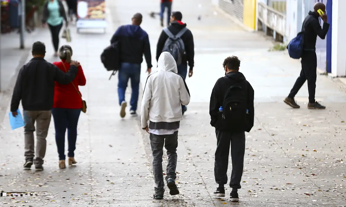 Inverno começa nesta quinta-feira com a maior noite do ano -  (crédito: EBC)