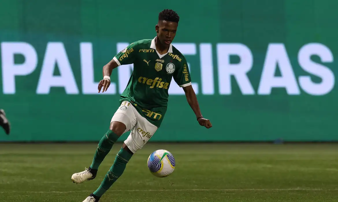 Joia do Palmeiras de 17 anos, Estêvão é contratado pelo Chelsea  -  (crédito: EBC)