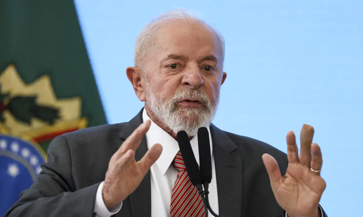 Lula reclama de alta do dólar e aponta 'especulação contra o real' - EBC