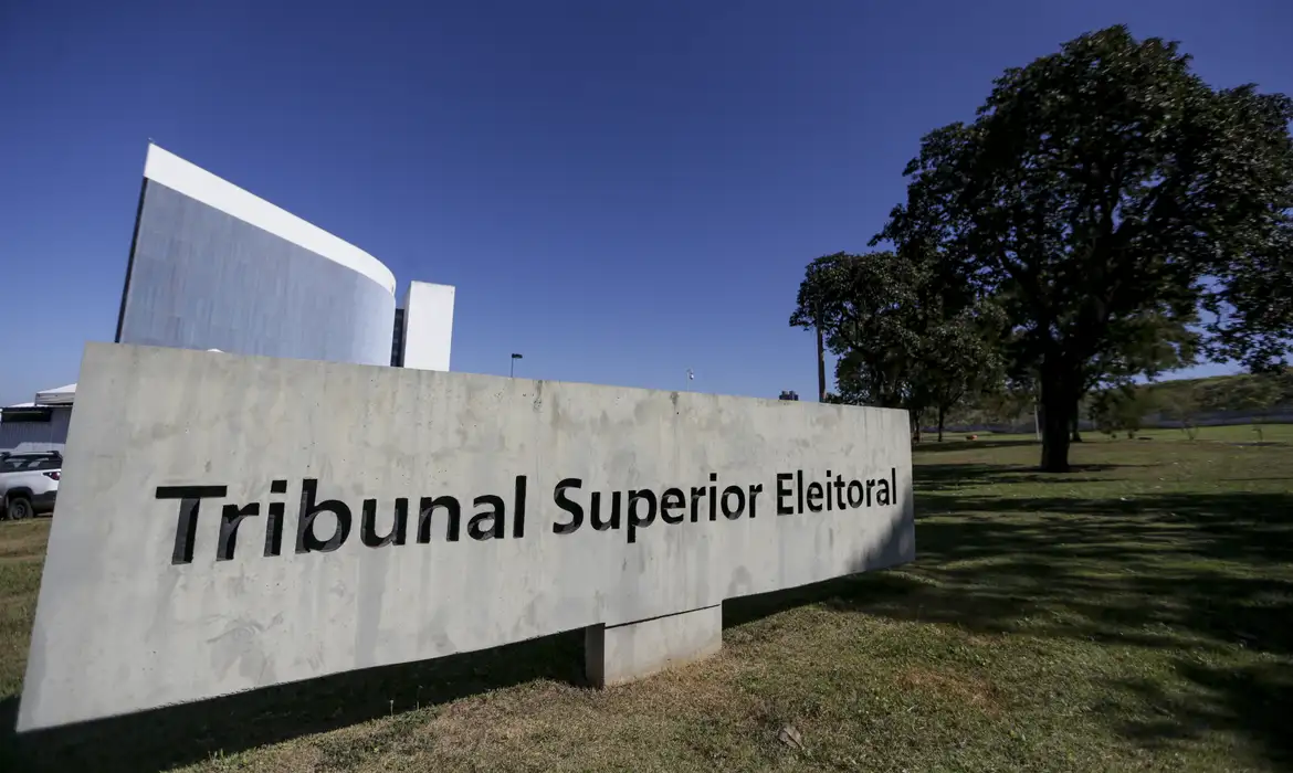 Minas é o 2° estado com mais denúncias de propaganda eleitoral irregular  - EBC