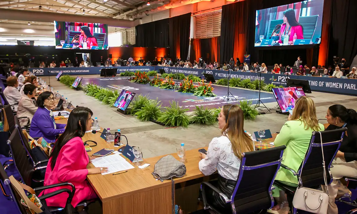 Parlamentares do G20 aprovam ações para ampliar participação feminina  -  (crédito: EBC)