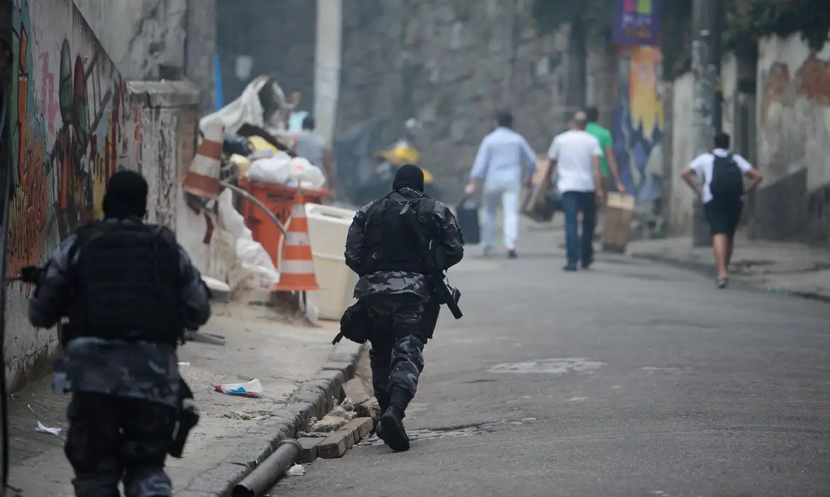 STF sugere meta anual para redução da letalidade policial no Rio -  (crédito: EBC)