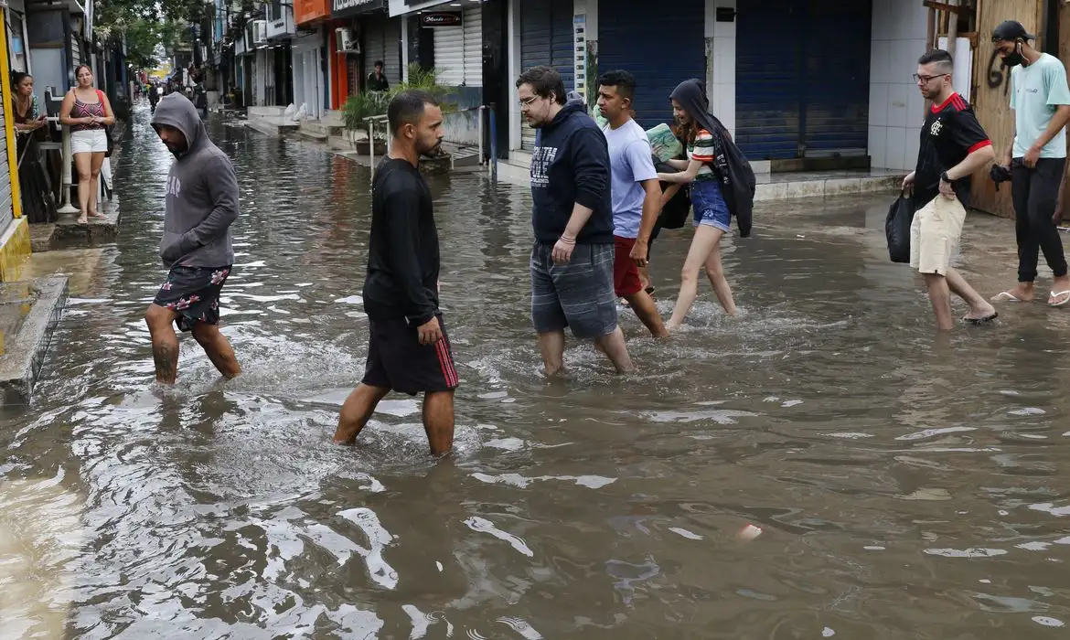 Rio vai adotar mecanismo para controle de enchentes e alagamentos -  (crédito: EBC)