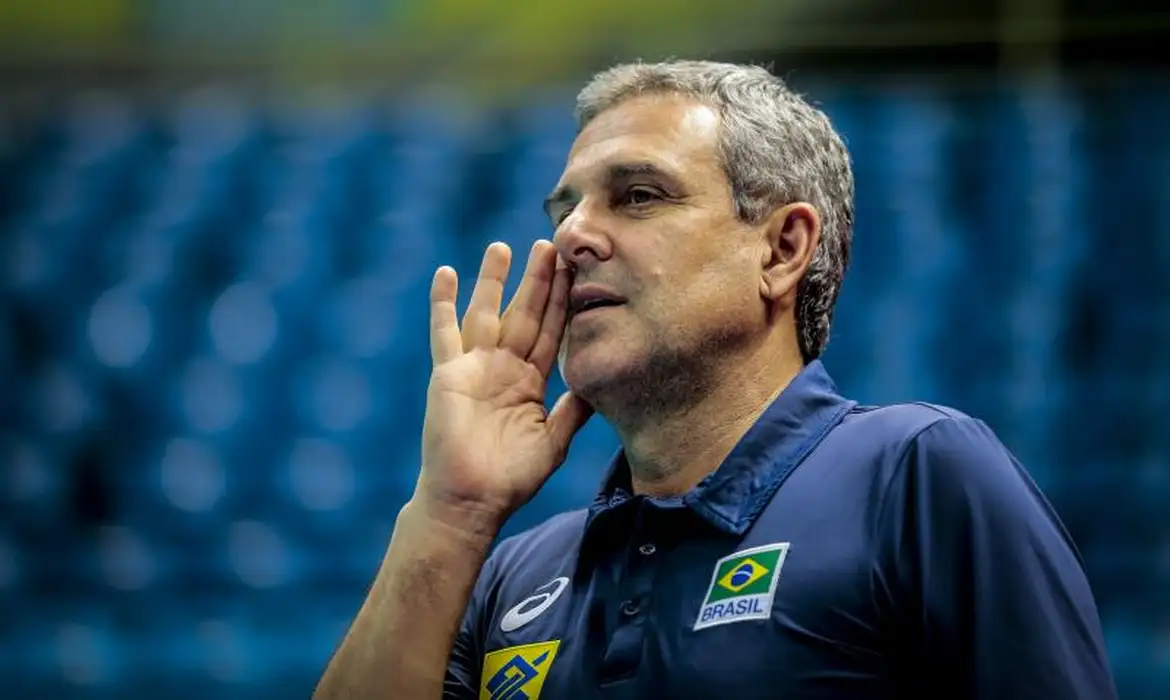 Vôlei: Zé Roberto convoca seleção feminina para Paris 2024 -  (crédito: EBC)