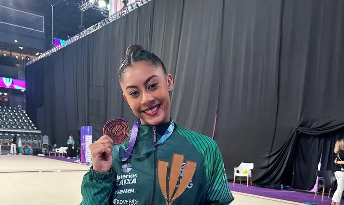 Ginasta Bárbara Domingos fatura bronze em etapa da Copa do Mundo -  (crédito: EBC)