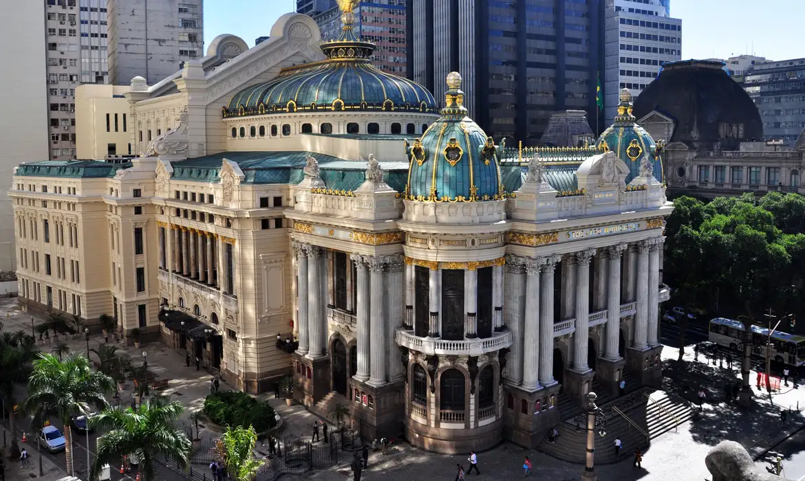 Theatro Municipal do Rio faz 115 anos e tem programação gratuita -  (crédito: EBC)