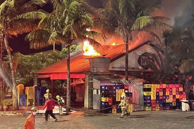 O fogo causou apenas danos materiais no Chalé da Traíra -  (crédito: @juaopedro/material cedido ao Aqui-DF)