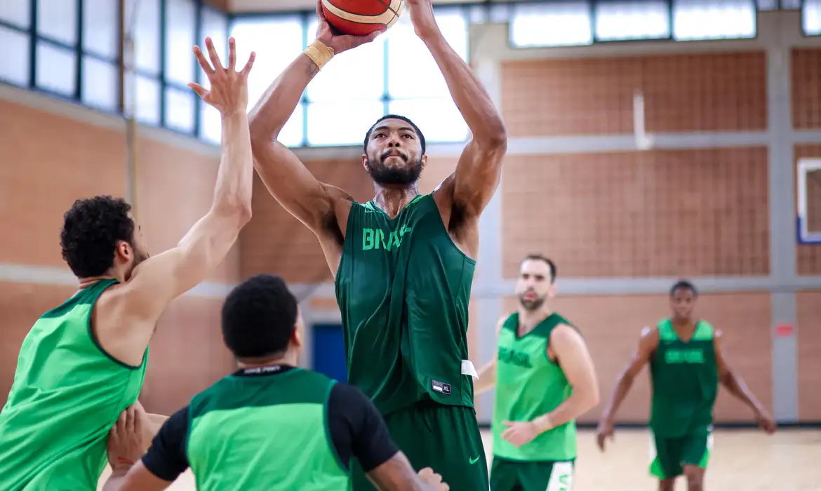 Basquete masculino na Olimpíada tem Brasil de volta e show de craques -  (crédito: EBC)