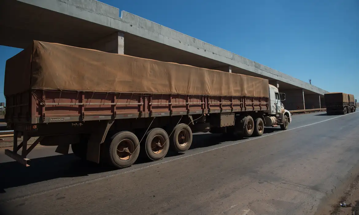 São Paulo, Rio e Minas concentram maiores volumes de roubos de cargas -  (crédito: EBC)