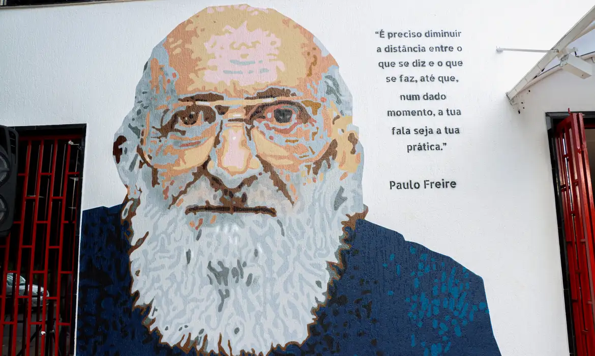 Instituto lança série que desmistifica obra de Paulo Freire  -  (crédito: EBC)